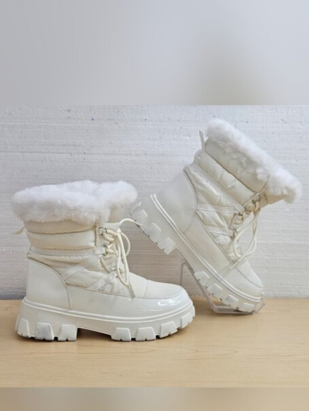Fashion Nova Play in the Snow Booties Faux Fur Lined Winter Boots, Sz 10
